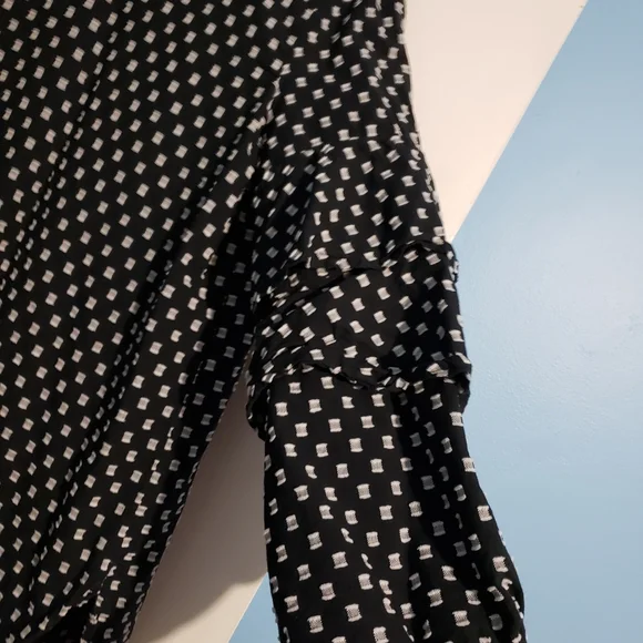 Loft Tiered Balloon Sleeve Textured Blouse Sz Lg - Picture 2 of 7